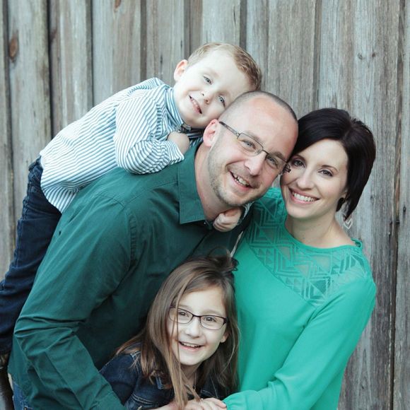 Meet your Posher, Kim - Picture 1 of 1